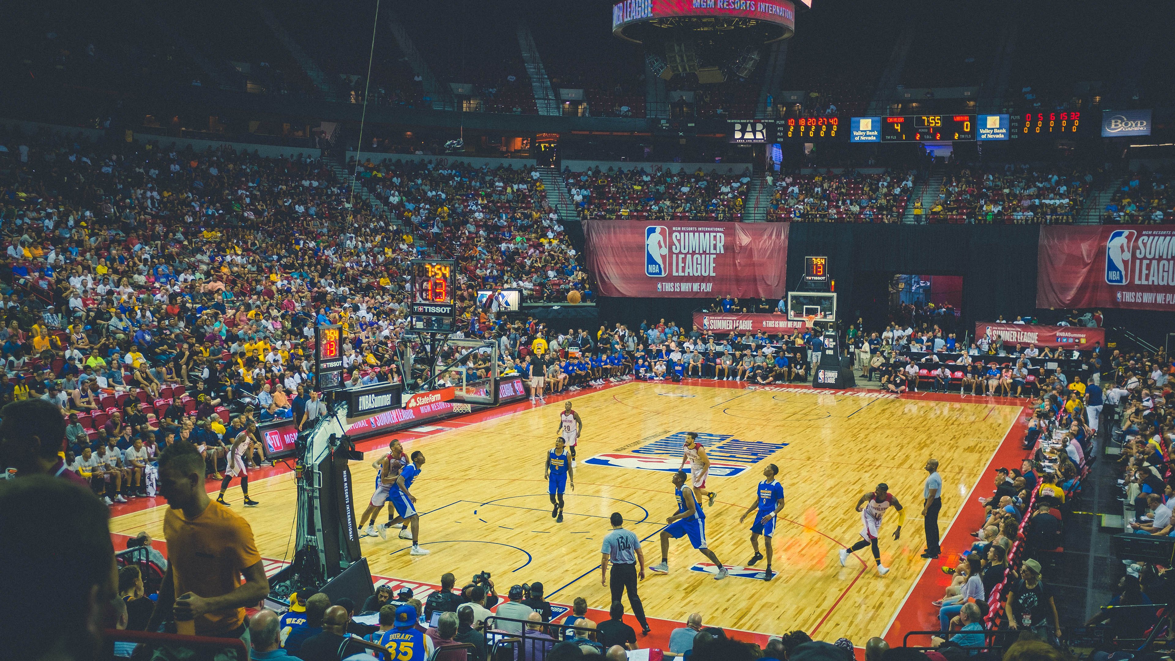 -足球教练专业学历体系尚未建立，想当足球教练员大学选什么专业